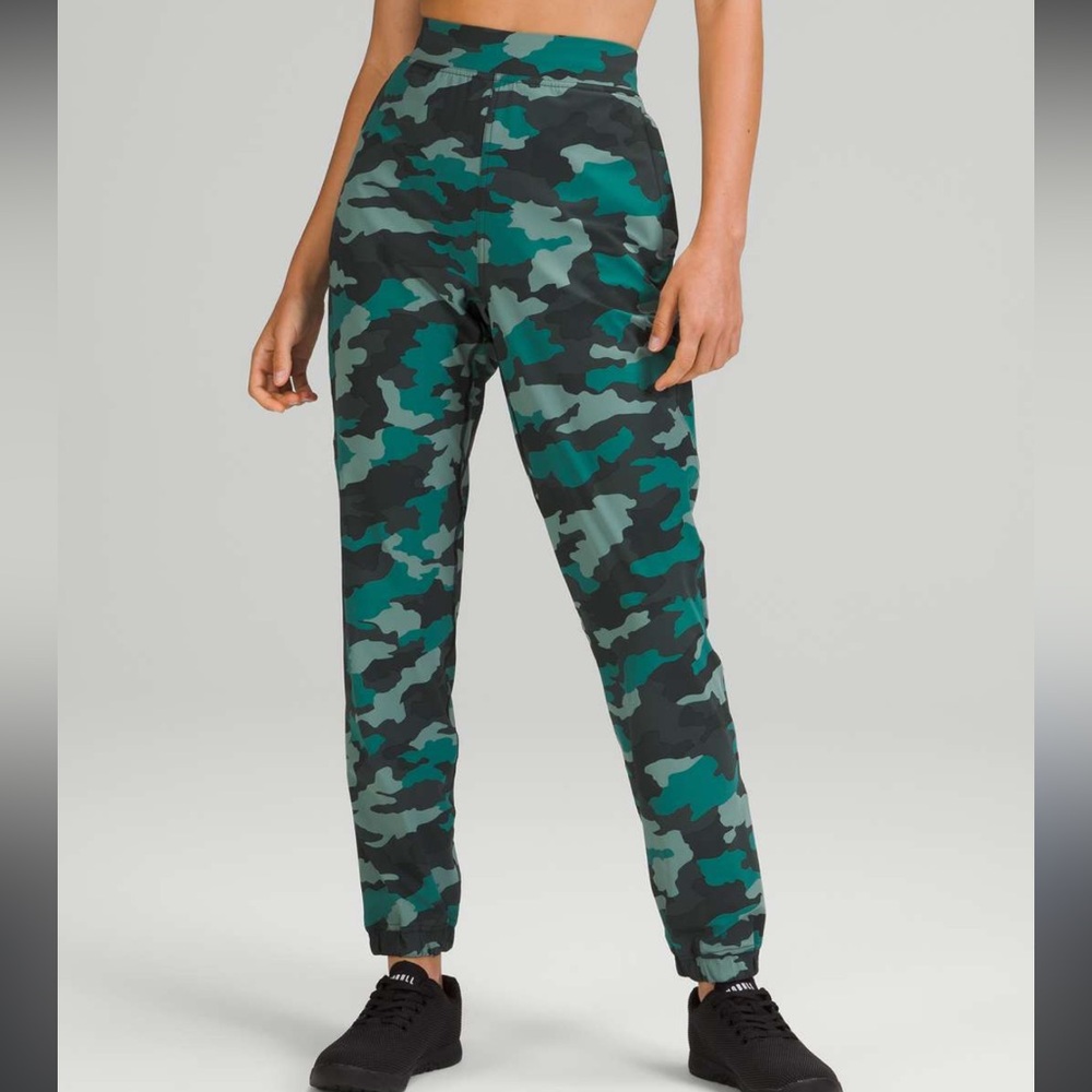 Lululemon Adapted State High rise jogger in Camo Tidewater Teal Multi